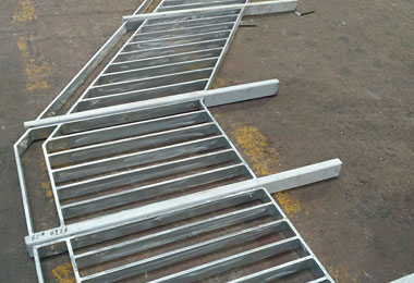 Ů�Ը߳�������